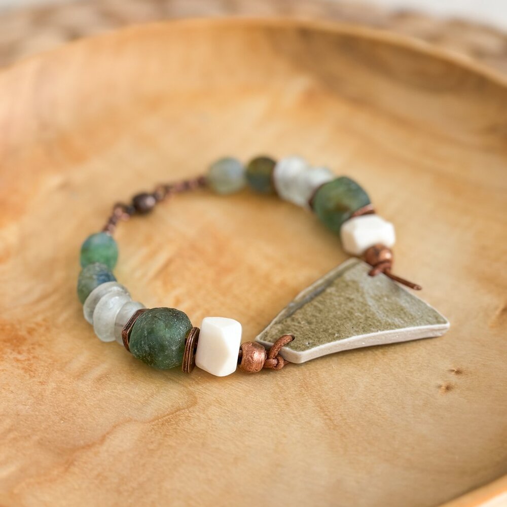 Handmade repurposed boho chunky bracelet - Picture 3 of 9